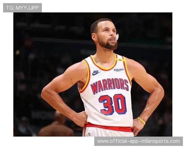 勇士捡到宝？新秀连创生涯夜，库里笑开花，勇士球星库里