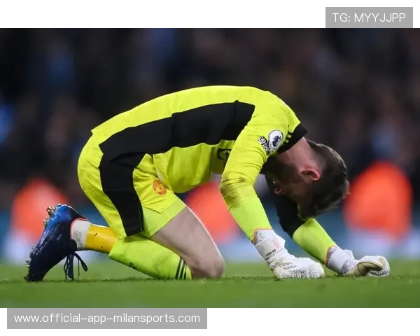 德赫亚牵手神秘女子，引发新恋情猜测