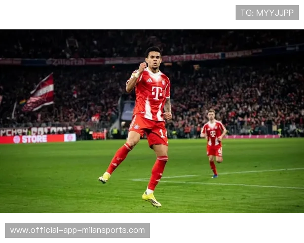 皇马瞄准拜仁26岁中卫，2进2出价值超1亿完成重建，皇马1-0拜仁